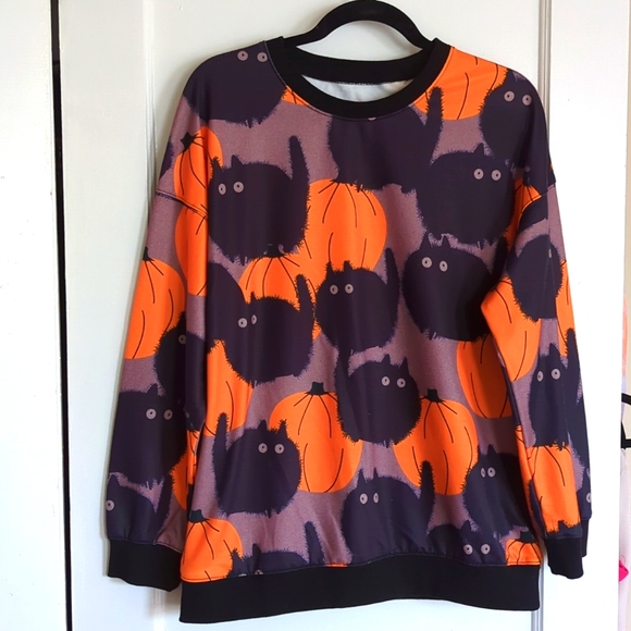 Source Unknown Sweaters - Women's Halloween Theme Pullover Sweater Size M (fits like a large).